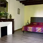 Le Vieux Noyer 3* Réaux