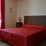 Le Vieux Noyer 3* Réaux
