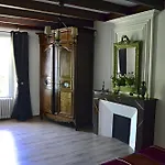 Le Vieux Noyer