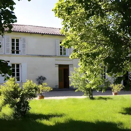 Le Vieux Noyer 3* Réaux