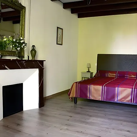 Le Vieux Noyer 3* Réaux