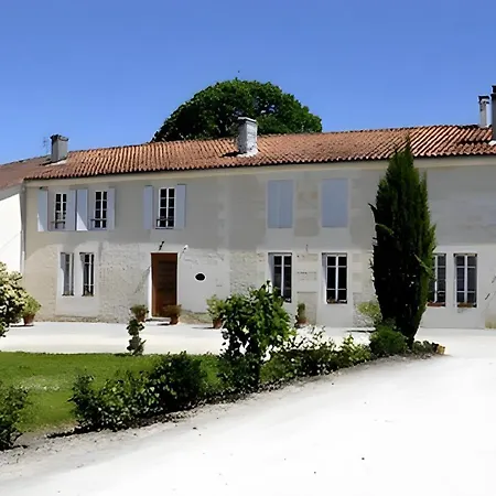 Le Vieux Noyer 3* Réaux