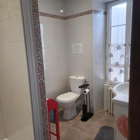 Bed & Breakfast Le Vieux Noyer Reaux